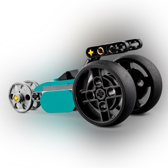 Lego Vintage Motorcycle Item #31135 - Picture 7 of 9